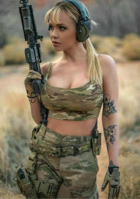 cum arata o femeie soldat frumoasa