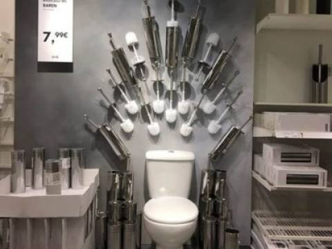 Cum arata wc-ul unui fan Game of Thrones