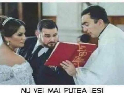 Cum incearca un barbat sa-si convinga sotia 