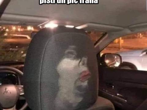 Cat stă mama soacră &icirc;n vizită