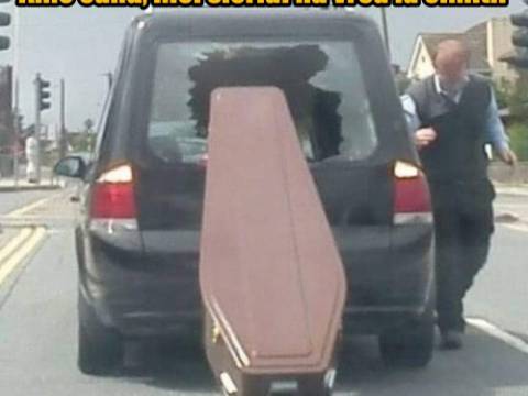 Ce dorește un bătrânel să aibă la înmormântarea lui