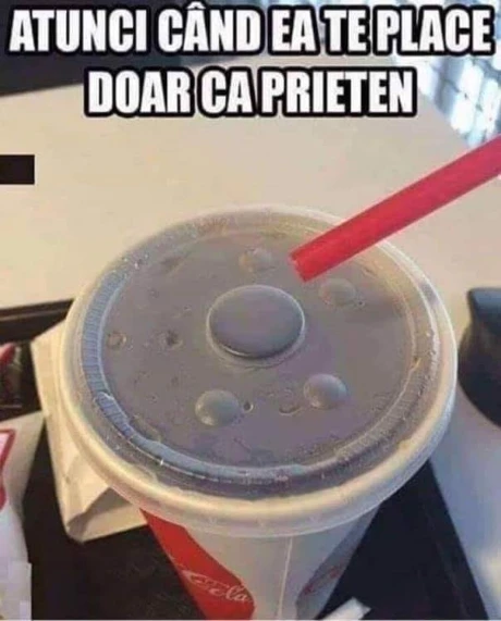 cand o femeie te place doar ca prieten
