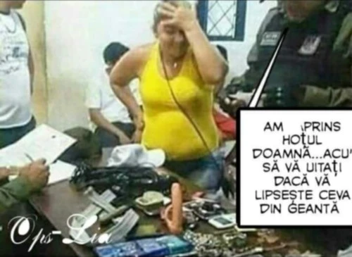 ce are o femeie in poseta