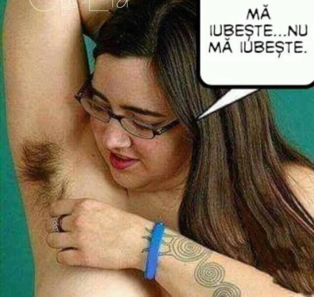 ce face o femeie cu parul de sub brat