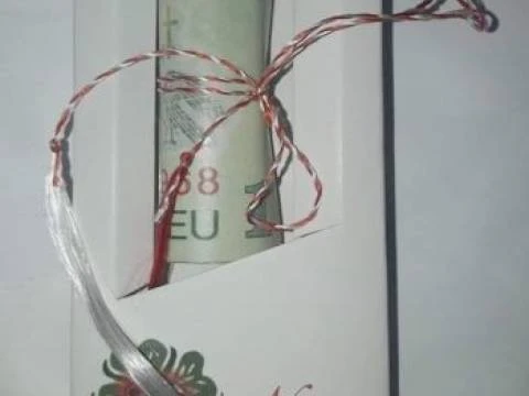 Nu uitati sa oferiti cadouri de ziua indragostitilor